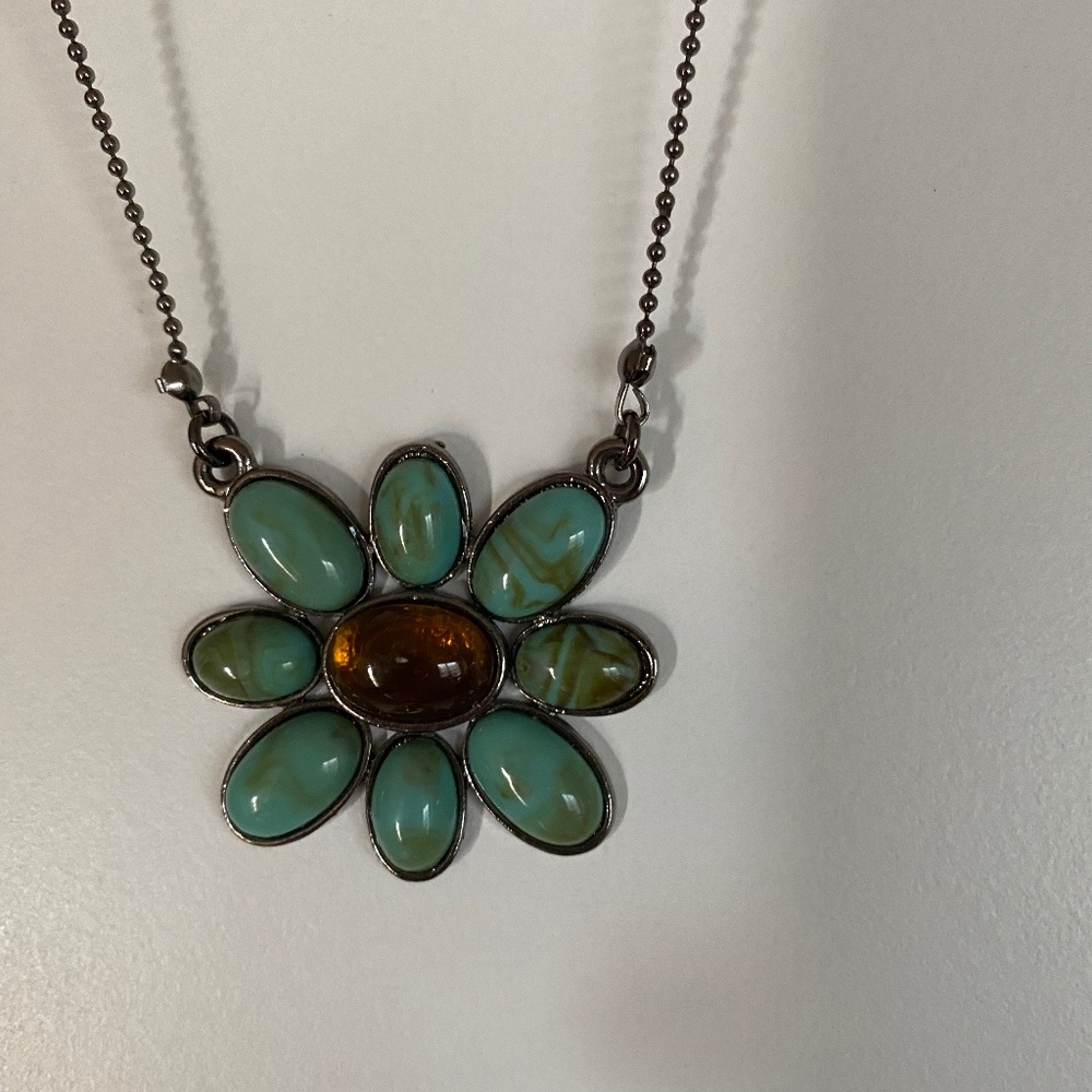Turquoise Flower pendant necklace